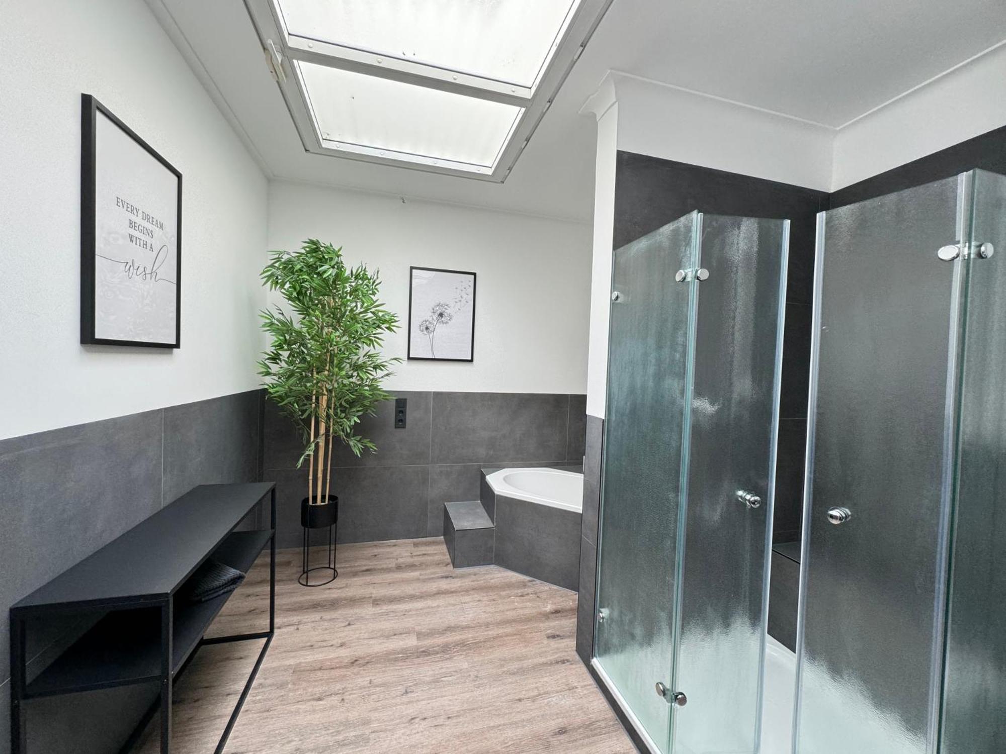 220 Qm Penthouse Mit Fahrstuhl - Ohne Appartement Mannheim